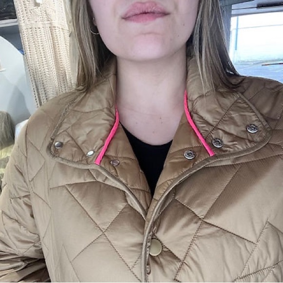 Fuchs Schmitt Camel Quilted Lightweight Waterproof Jacket with Fuchsia Border - Picture 8 of 10